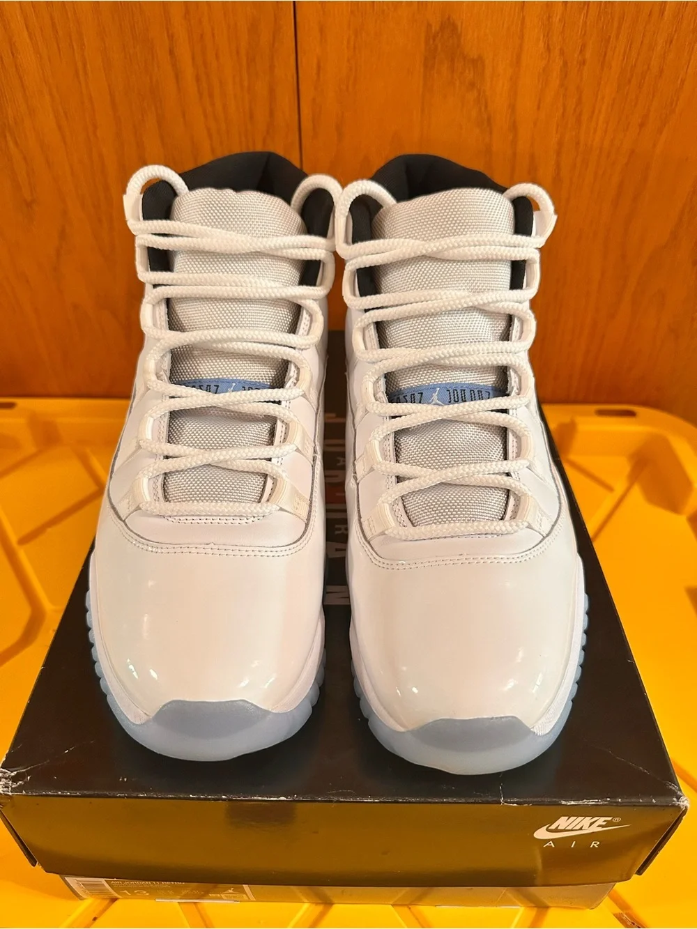 Air Jordan 11  Retro 
